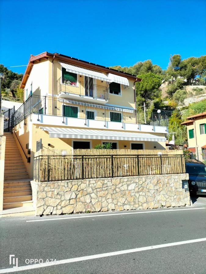 Corso Montecarlo Apartment เวนติมิญา ภายนอก รูปภาพ
