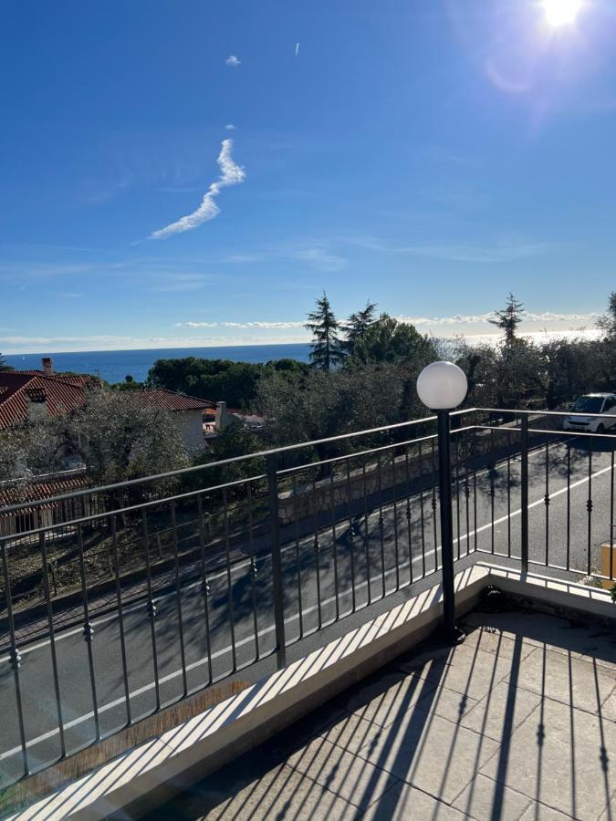 Corso Montecarlo Apartment เวนติมิญา ภายนอก รูปภาพ