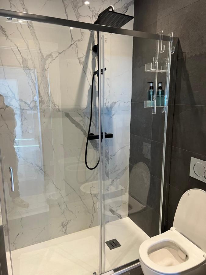 Corso Montecarlo Apartment เวนติมิญา ภายนอก รูปภาพ